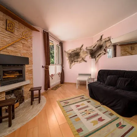 In With Heating Apartment Allos
